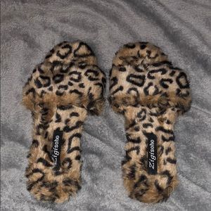 Slippers never been worn